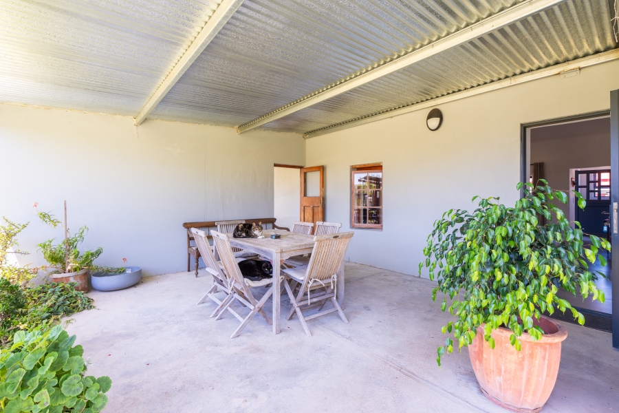 2 Bedroom Property for Sale in Napier Western Cape